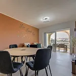 Gozo Getaway! Heated Jacuzzi & Views Apartamento *