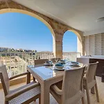 Gozo Getaway! Heated Jacuzzi & Views *