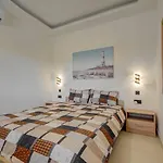 Gozo Getaway! Heated Jacuzzi & Views Apartamento Xagħra