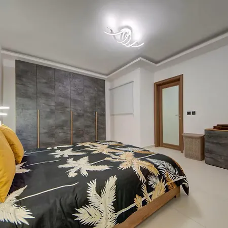 Apartment Gozo Getaway! Heated Jacuzzi & Views Xaghra
