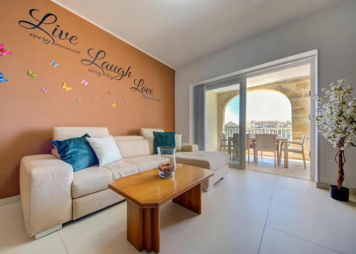 Διαμέρισμα Gozo Getaway! Heated Jacuzzi & Views Xagħra