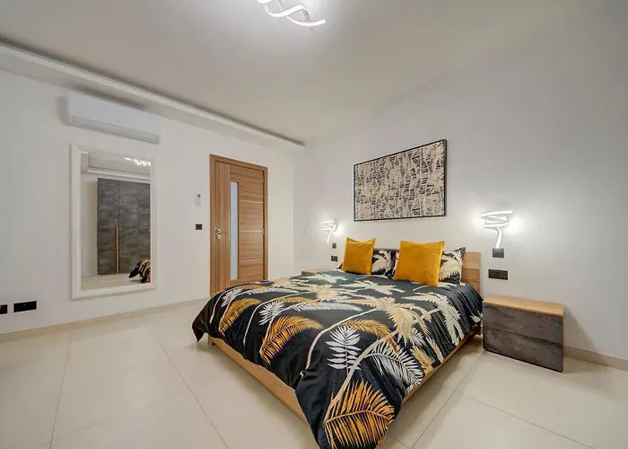 Διαμέρισμα Gozo Getaway! Heated Jacuzzi & Views Xagħra